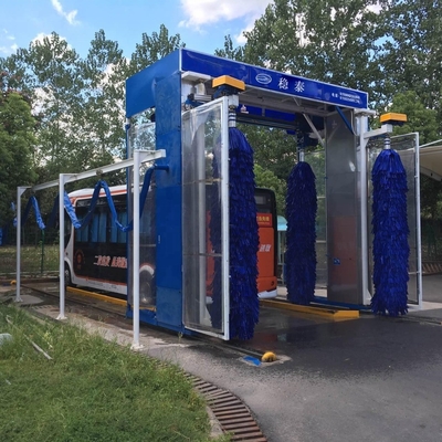 Błękitna maszyna do automatycznego czyszczenia autobusów wielkość 2150*5750*5355mm dostosowalna