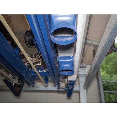 7500*3500*3200mm Metalowa bezdotykowa myjnia samochodowa bez szczotek AC380V Ciśnienie 100Bar System mycia bezdotykowego