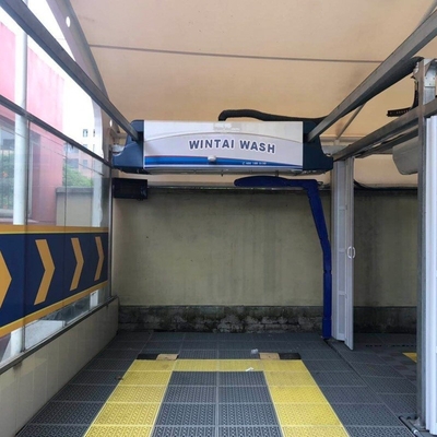 Błękitny pełnoautomatyczny bez dotyku system mycia samochodów WT390 380V Bezpieczne działanie