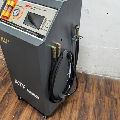 W pełni automatyczna maszyna do wymiany i czyszczenia oleju w automatycznych skrzyniach biegów samochodów